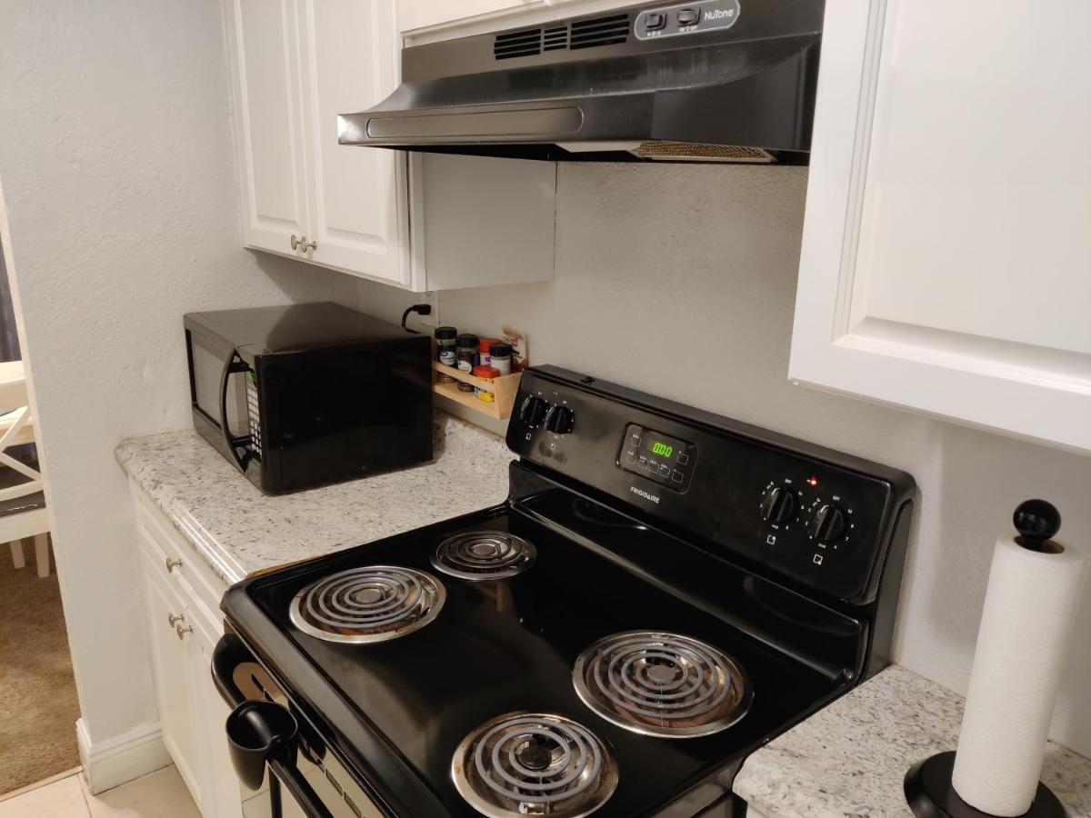 Centauri Vacation Rentals Beautiful 2-Bedroom Condo, Near All Orlando Attractions, Free Parking & Wi-Fi, King Bed, #1 外观 照片