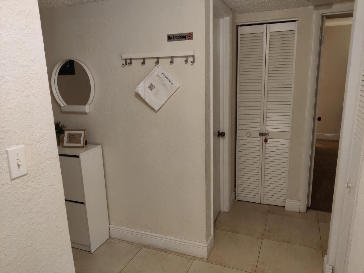 Centauri Vacation Rentals Beautiful 2-Bedroom Condo, Near All Orlando Attractions, Free Parking & Wi-Fi, King Bed, #1 外观 照片
