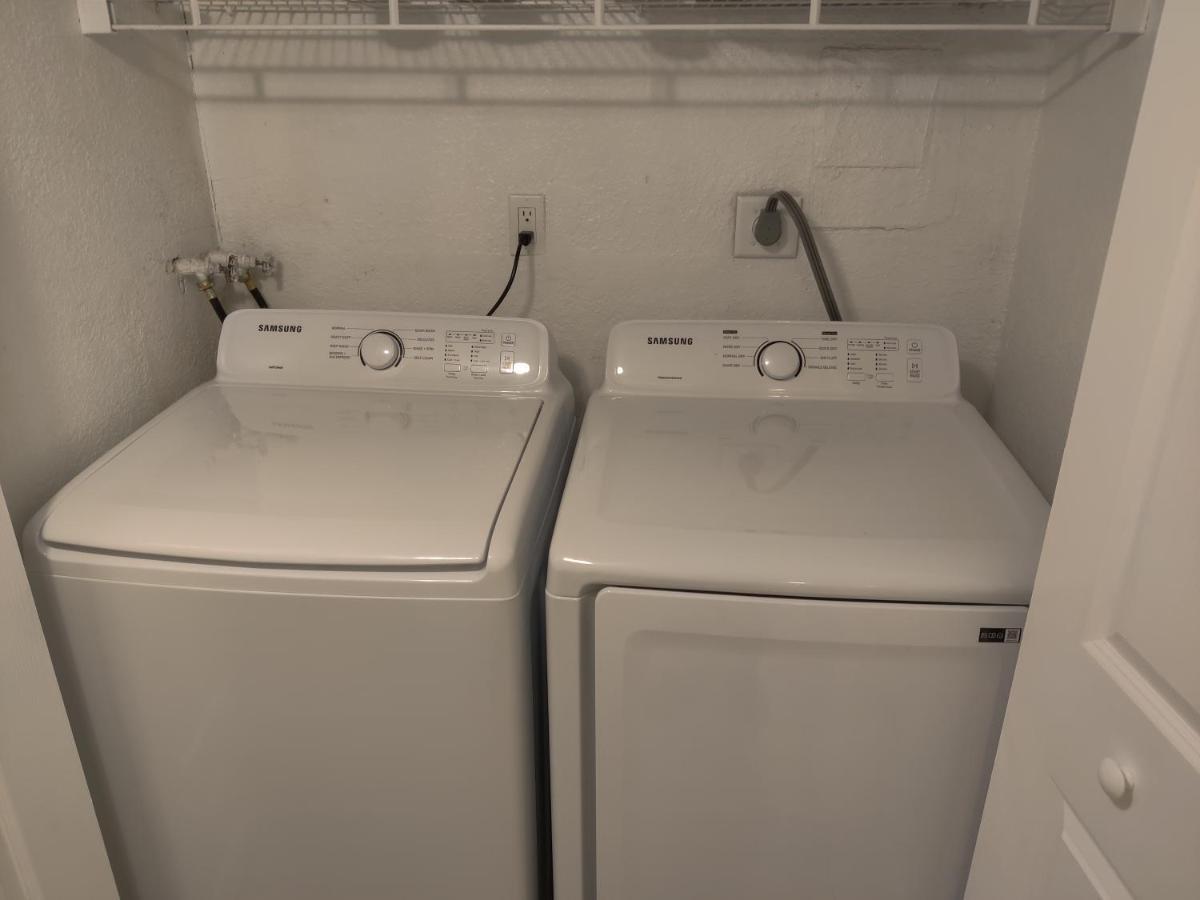 Centauri Vacation Rentals Beautiful 2-Bedroom Condo, Near All Orlando Attractions, Free Parking & Wi-Fi, King Bed, #1 外观 照片