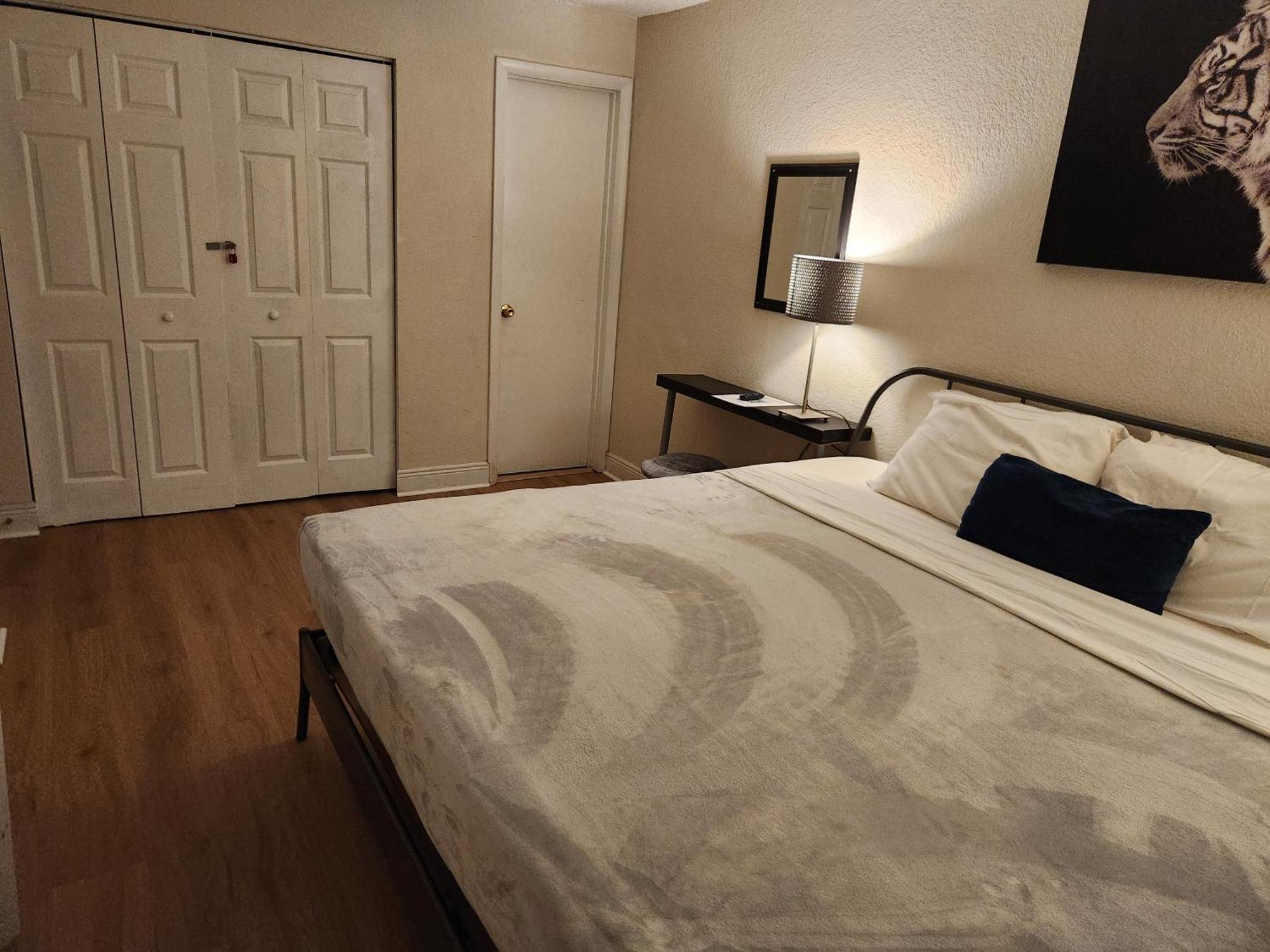 Centauri Vacation Rentals Beautiful 2-Bedroom Condo, Near All Orlando Attractions, Free Parking & Wi-Fi, King Bed, #1 外观 照片