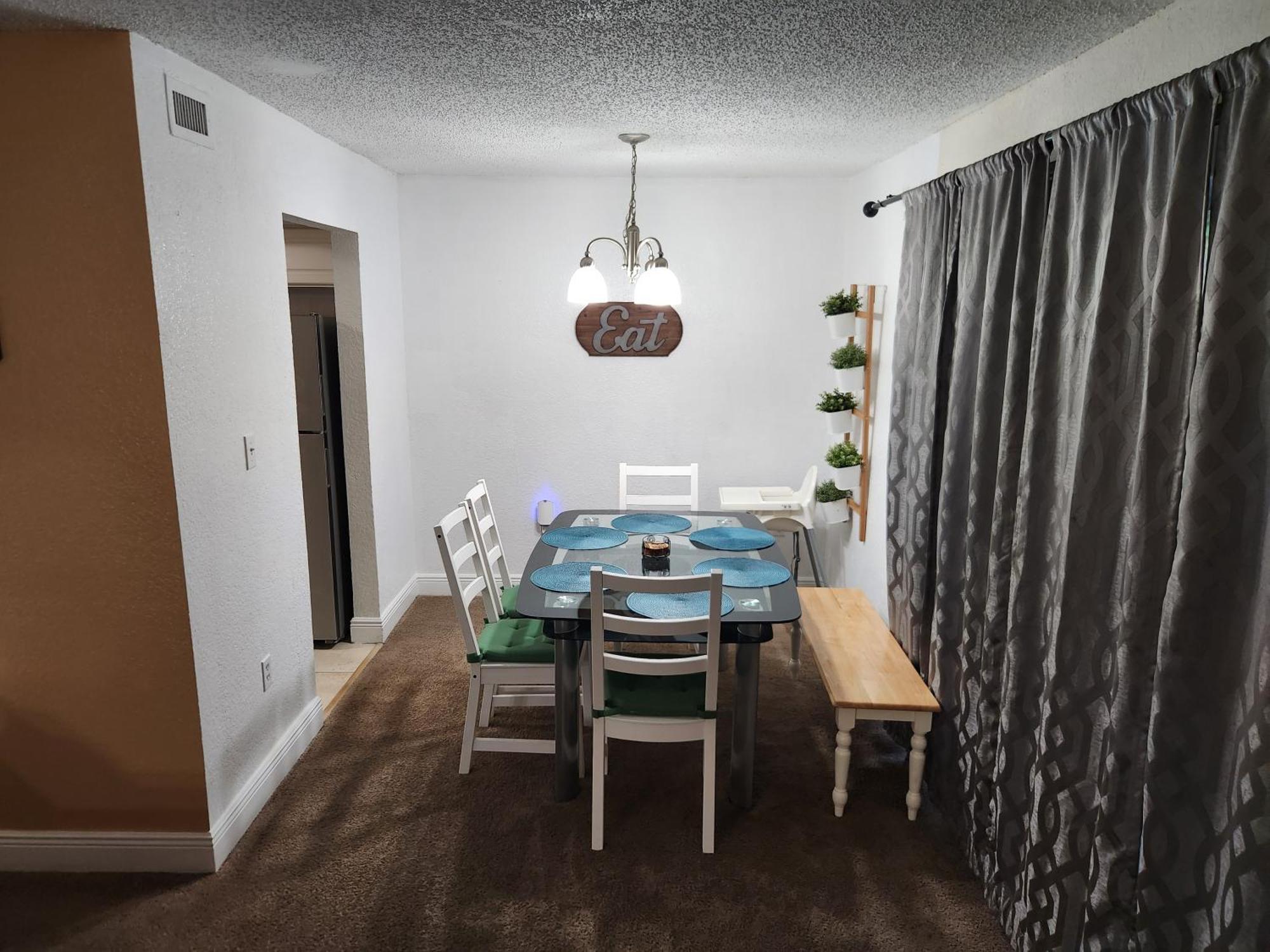 Centauri Vacation Rentals Beautiful 2-Bedroom Condo, Near All Orlando Attractions, Free Parking & Wi-Fi, King Bed, #1 外观 照片