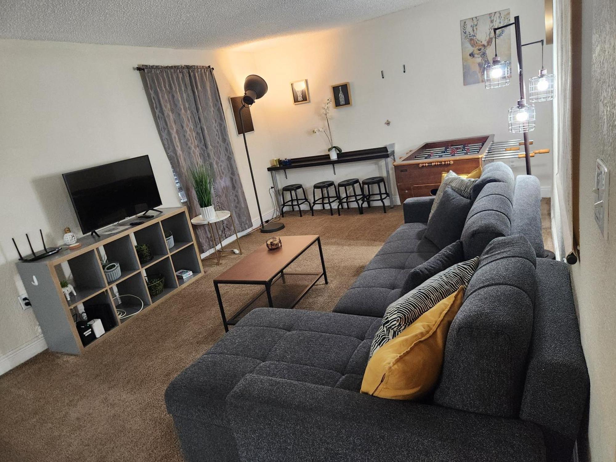 Centauri Vacation Rentals Beautiful 2-Bedroom Condo, Near All Orlando Attractions, Free Parking & Wi-Fi, King Bed, #1 外观 照片